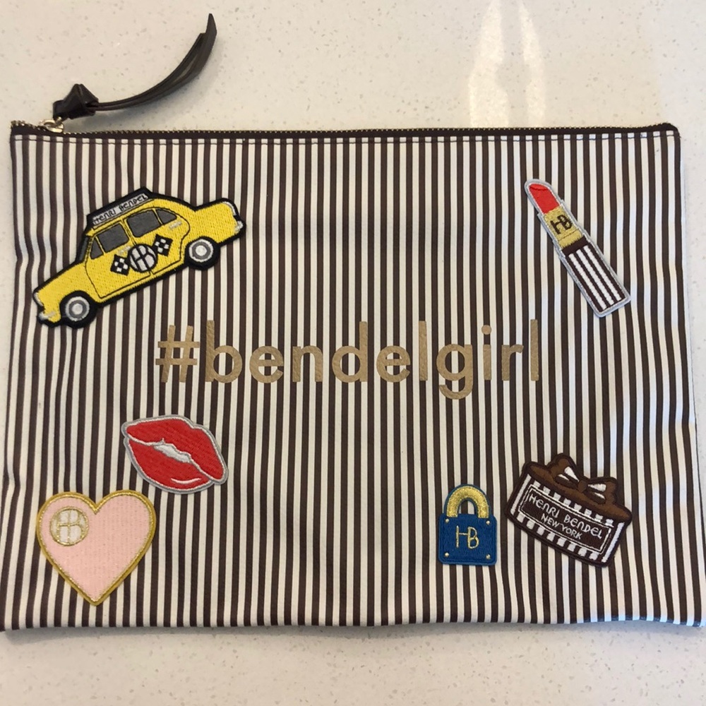 Henri bendel cosmetic pouch